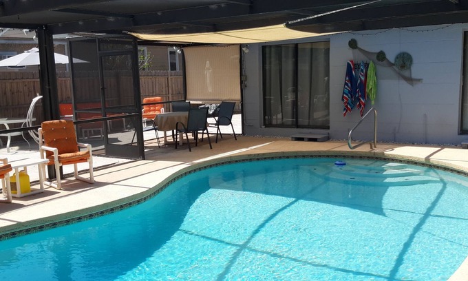 Safety Harbor Maison | Downtown Safety Harbor 2 Bed 1 Bath Pool Home, 20 minutes from Clearwater beach
