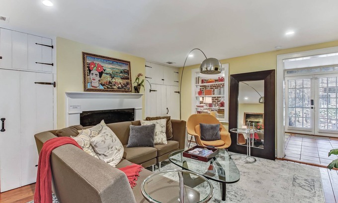 Beach Institute Appartement | Downtown Savannah Garden Oasis near Forsyth Park