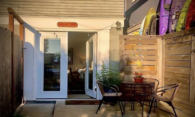 York Appartement | Downtown Wolff Den - Family friendlyDowntown Wolff Den - Family friendly