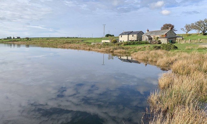 St. Neot Cottage | Grange de la piscine de Dozmary, PISCINE DE DOZMARY