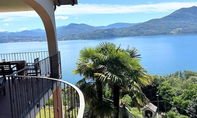 Oggebbio Appartement | Traumblick Über den Lago Maggiore