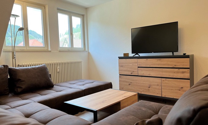 Schenkenzell Appartement | Dream vacation apartment Kinzigblick *8pers *rustic-modern *kitchen *idyllic *quiet