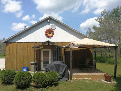 Hepworth Autre | Dreamers Writing Farm, 3 Wooded Acres, Hepworth