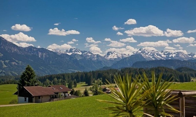 Ofterschwang Appartement | Fantastique appartement m. Sauna, cheminée, vue sur la montagne u. Billets de remontée inclus