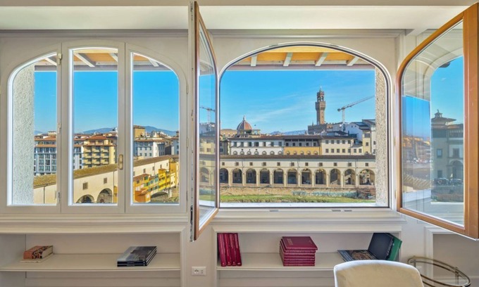 San Niccolo Appartement | Dreams Over Ponte Vecchio with outstanding view