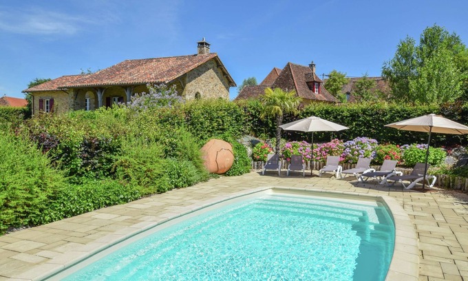 Saint-Medard-d'Excideuil Villa | Luxueuse villa avec piscine privée chauffée