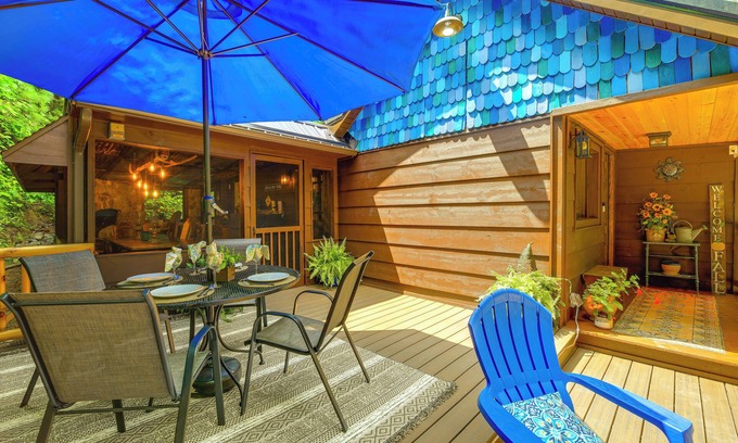 Damascus Cabine | Dreamy Damascus Cabin ~ 1 Mi to Appalachian Trail