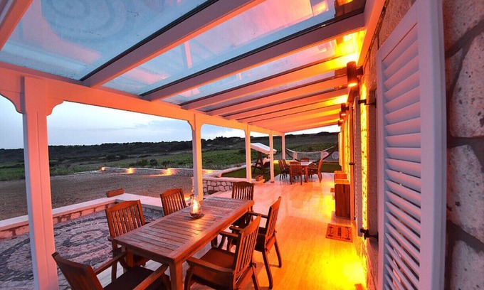 Bozcaada Maison | Dreamy Villa near Beach with Backyard in Bozcaada