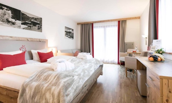 Brand Maison | Dreibettzimmer - Sporthotel Beck