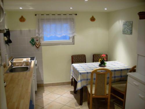 Obernaundorf Appartement | Dresden-Fewo-Huhle