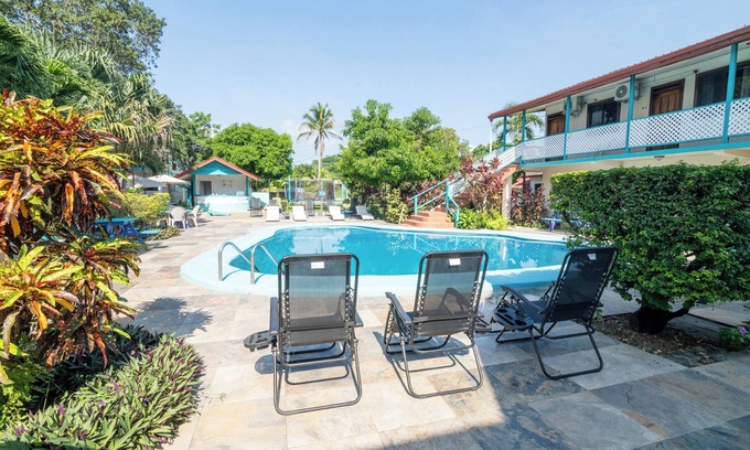 Santa Elena Hôtel | Drift Inn Cayo