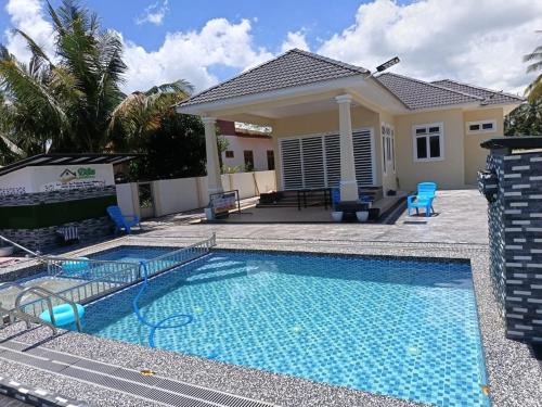 Kota Bharu Maison | DSiti HOMESTAY with POOL