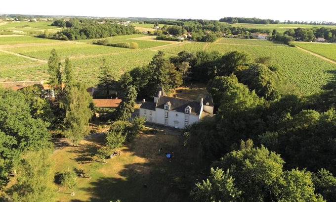 La Bernardiere Maison | Du Vignoble à l'Atlantique - Château Cassemichère gîte