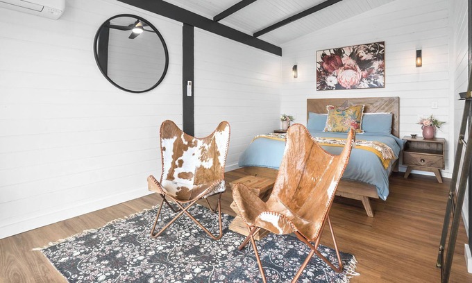 Smiths Gully Appartement | Duck'n Hill Farm Studio with City Views - Inc Breakfast - 5Stars on Airbnb