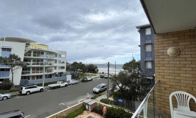 Kings Beach Appartement | Dulkara Unit 8 - A lovely 2 bedroom unit located right on Kings Beach