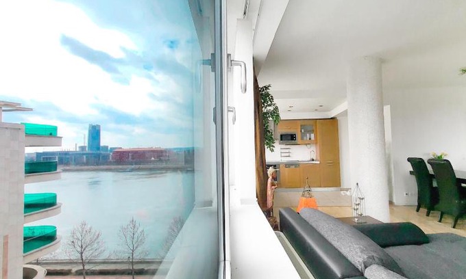 Ferencvaros Appartement | Duna Panorama 90 m2