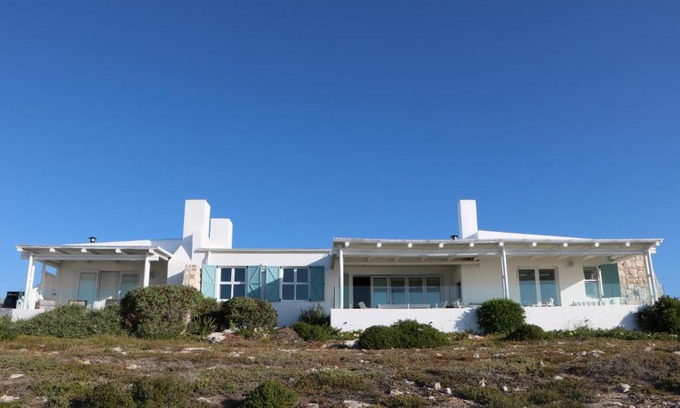 Paternoster Maison | Dune Ridge Main House