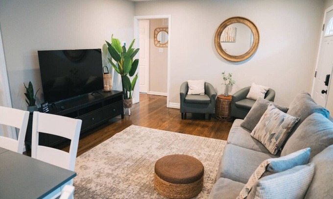 Miller Beach Maison | Dunes Haven - Just minutes from Lakefront