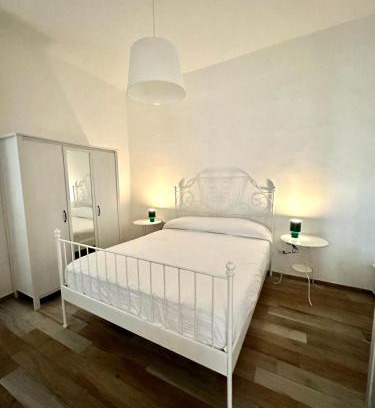 Historical Downtown Salerno Appartement | Duomo Boutique Apartment