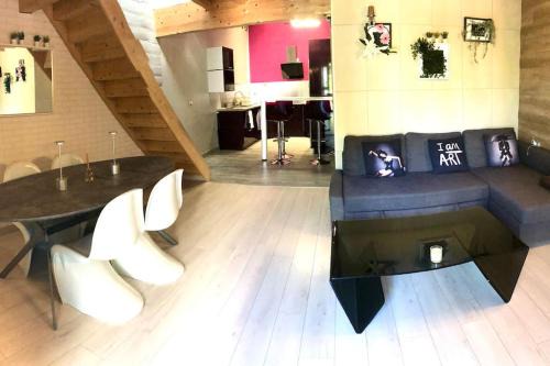 Leguevin Appartement | Duplex atypique 20’ de toulouse