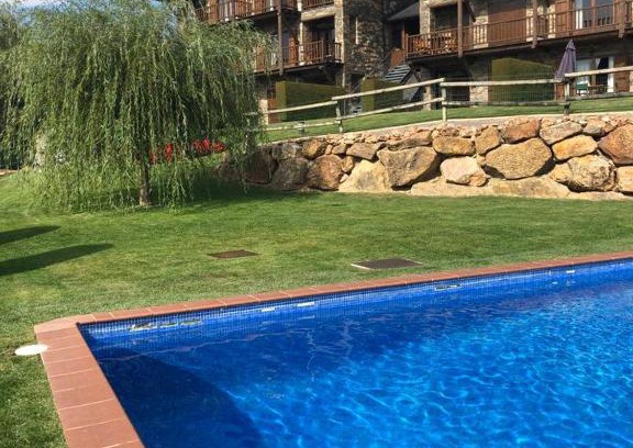 Bolvir Appartement | Duplex Bolvir con piscina y excelentes vistas