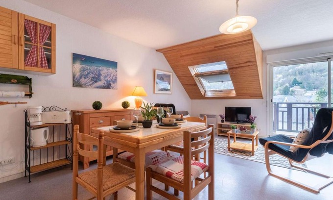 Saint-Lary-Soulan Appartement | Duplex confortable avec 2 chambres, balcon et parking à Saint Lary village, proche des thermes et télécabine - FR-1-296-336