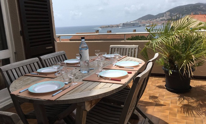 Le Ricanto Appartement | Duplex à Ajaccio, entre deux plages, vue mer, 7 per, 3 chb, 2sdb, 3 terrasses