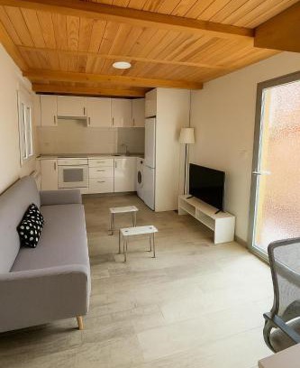 La Seu Appartement | Duplex Miguelete tower & 4th FLOOR and NO elevator
