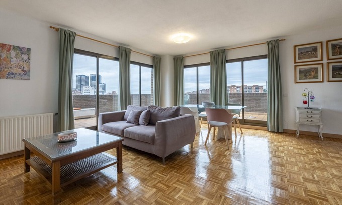 Almenara Appartement | Penthouse en Duplex avec Vues Spectaculaires sur le Parc de Tetuán