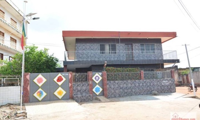 Porto-Novo Maison | Duplex de Deux Appartements à la Résidence Les 6 Roses