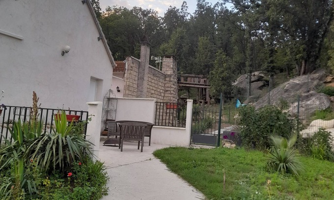 Maisse Appartement | Duplex Rez De Jardin de 41 m² avec 2 chambres, terrasse et parking