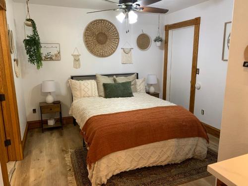 Wilburton Maison | duplicate close