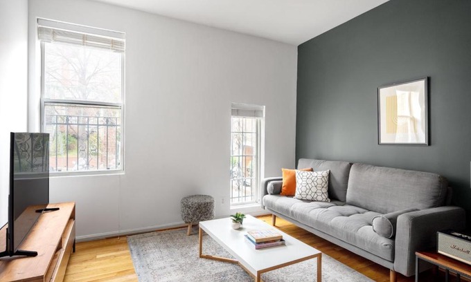 Adams Morgan Appartement | Dupont Circle 2BR nr U St Metro Glens Mkt WDC-180