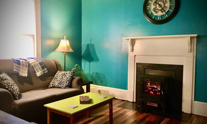 East Durham Maison | Durham MillworkerHouse Downtown