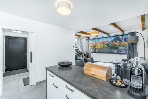 Prague 16 Appartement | Dvouložnicový mezonetový apartmán se dvěma koupelnami v rodinné vile