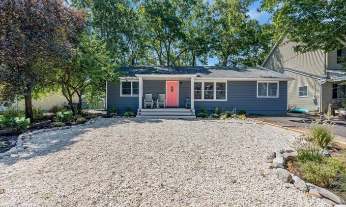 Point Pleasant Maison | DWI2418 | Charming 3BR 2 ba Ranch in Pt Boro! 30 Day Minimum = Great Deal!