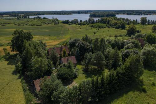 Zalewo Maison | Dziki brzeg Jezioraka