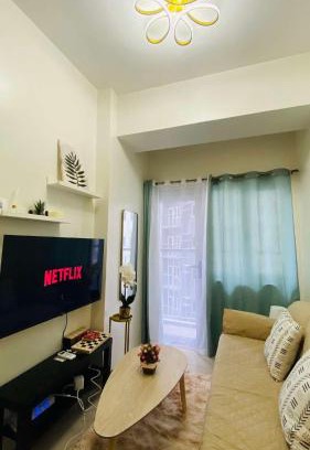 San Bartolome Appartement | E&T Staycation 2BR Condo with Balcony at Vine Residences Novaliches