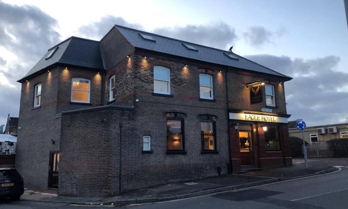 Luton Hôtel | Eagle Hotel