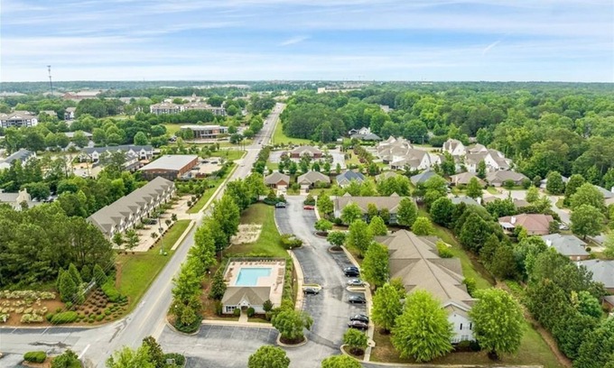 Auburn Copropriété | Ground Floor 2BR/2BA Condo in Auburn 1/2 mile to AU Campus! Sleeps 4!