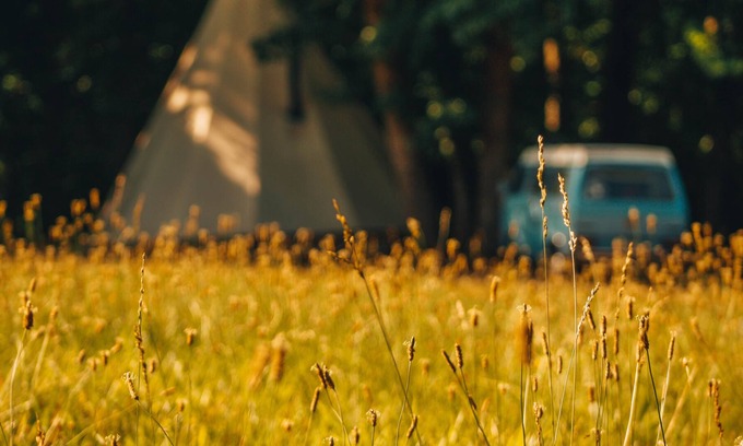 Lynchburg Cabine | Eagle's Landing ~ Upscale Camping in Native American Tipi