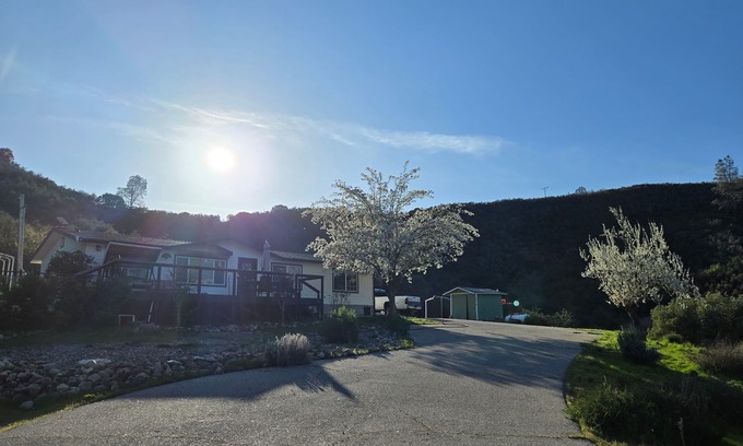 Bradley Maison | Eagle's Nest is a 40-acre Lake Nacimiento Modern Living, Eagle's Nest, an exclusive, hidden gem idea