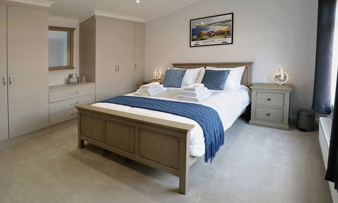 Fangfoss Cabine | Earl Grey Lodge: A Luxury Escape near York, with modern amenities.