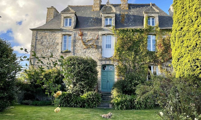 Plufur Maison | Presbytère début 18ème à 10 minutes des plages et du TGV