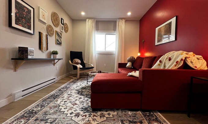 Downtown Appartement | Earthy Tones Summary:
