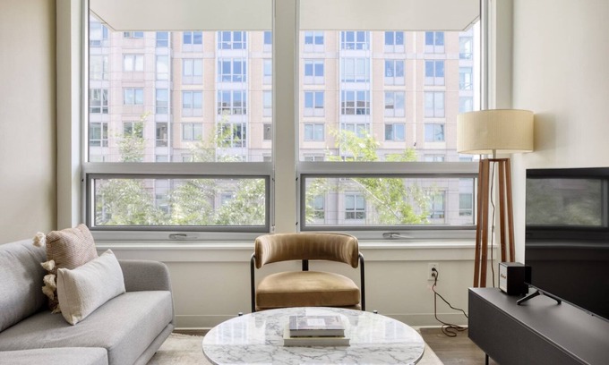 East Cambridge Appartement | East Cambridge 2BR w/ Gym & W/D, near Lechmere T