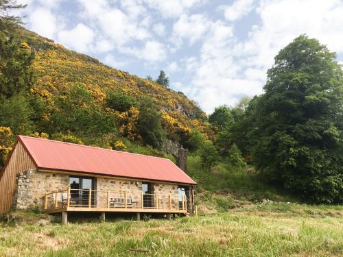 Glen Urquhart Maison | East Craigdhu Cow Byre