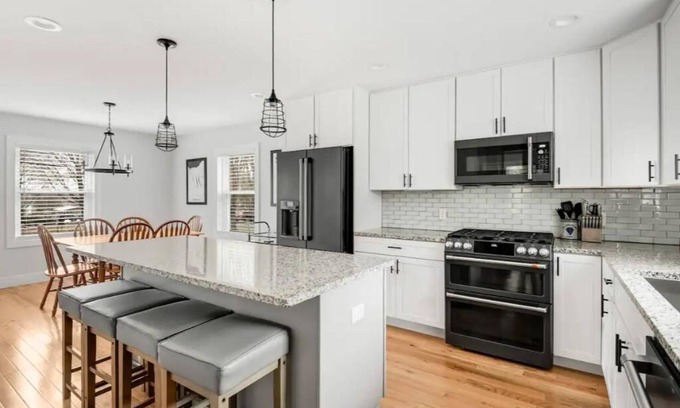 Skaneateles Maison | East Lake rd. Skaneateles NY