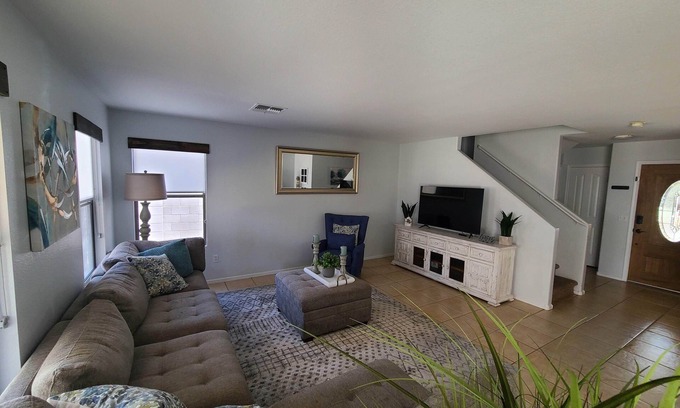 East Mesa Maison | East Mesa Hideaway