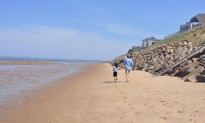 Campground Landing Maison | Eastham Cottage Only 300 Yards from Private Beach (2188)